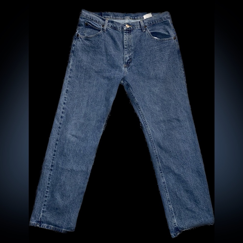 Wrangler men’s jeans medium wash